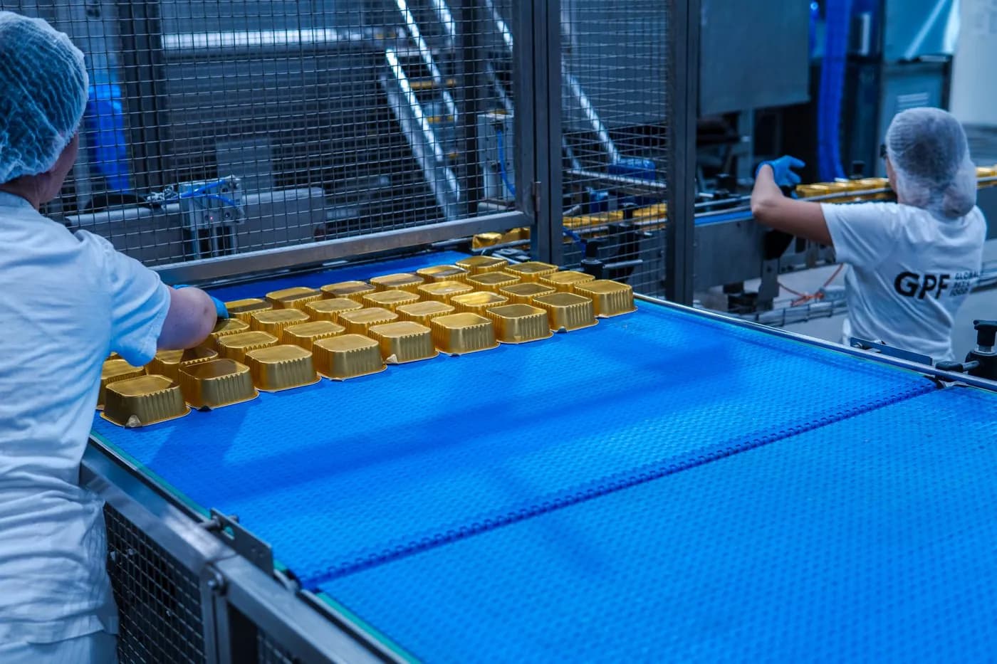 Professional team at Global Pet's Food manufacturing facility